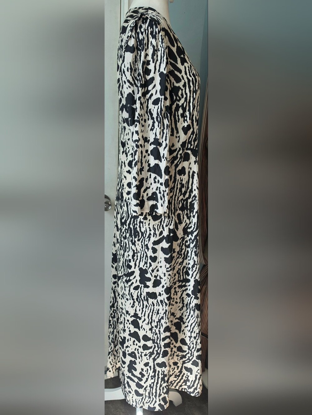 Ba&sh Paris Olga Midi Dress Womens 6 Black Ecru Abstract Animal Print Fit n Flar - Picture 8 of 16
